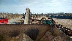 繼續(xù)周轉(zhuǎn)資金,急售整套水洗采砂機(jī),設(shè)備新,有意者可電話聯(lián)-赤峰元寶山區(qū)設(shè)備