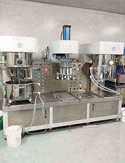 東莞行星攪拌機(jī)定購(gòu) 品種多歡迎來電定購(gòu)